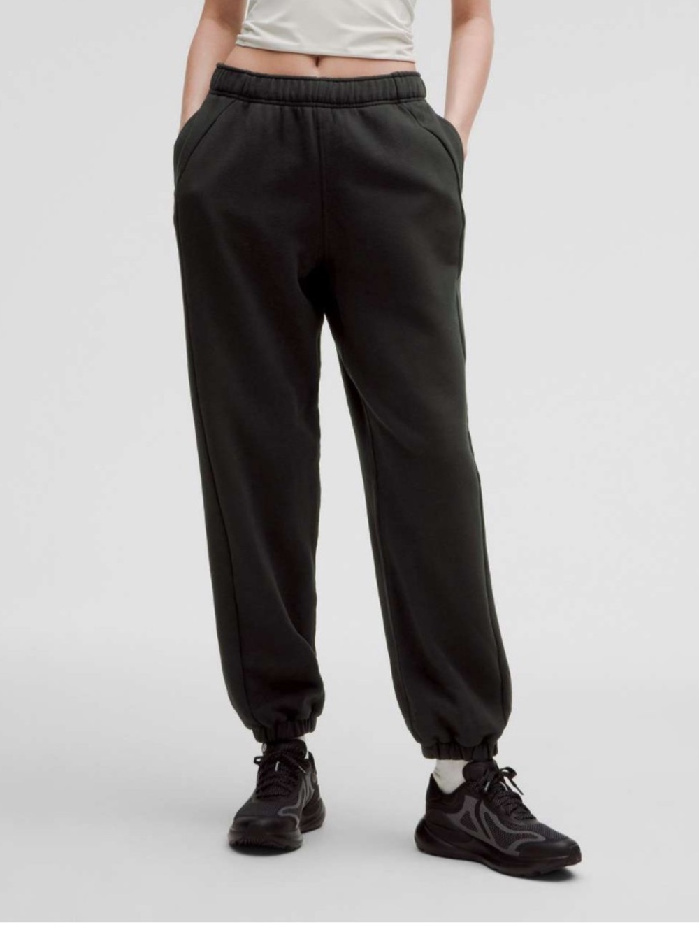 Lululemon scuba jogger black medium short